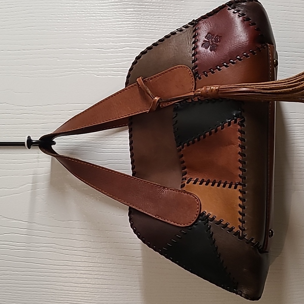 Patricia Nash Handstitched leather bag